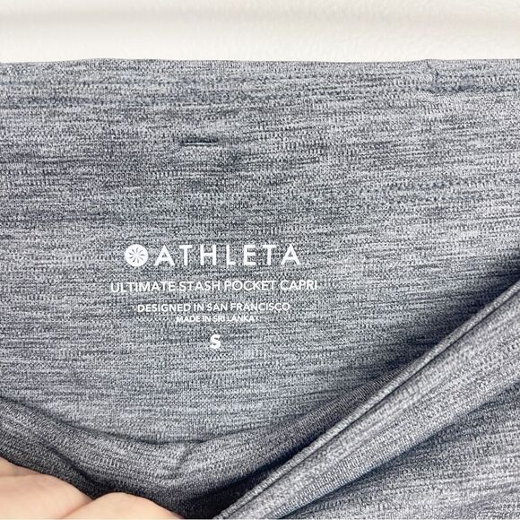 Athleta Heathered Grey Ultimate Stash Pocket Capri Leggings - Picture 3 of 5